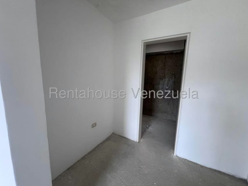 Apartamento (Duplex) en Venta en Llano Alto, Miranda - 33