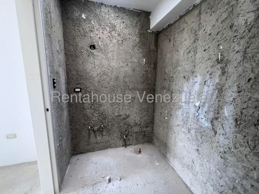 Apartamento (Duplex) en Venta en Llano Alto, Miranda - 35