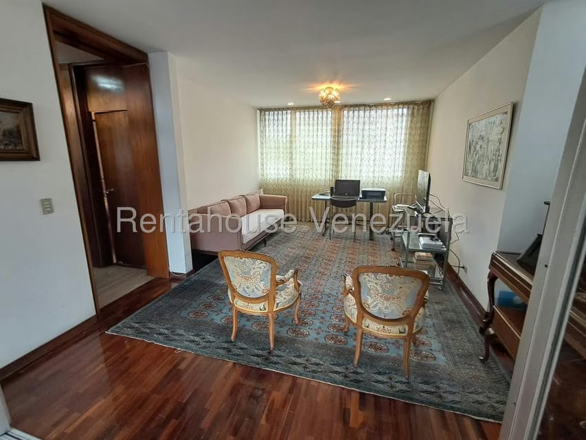 Apartamento (Duplex) en Venta en San Bernardino, Distrito Metropolitano - 19