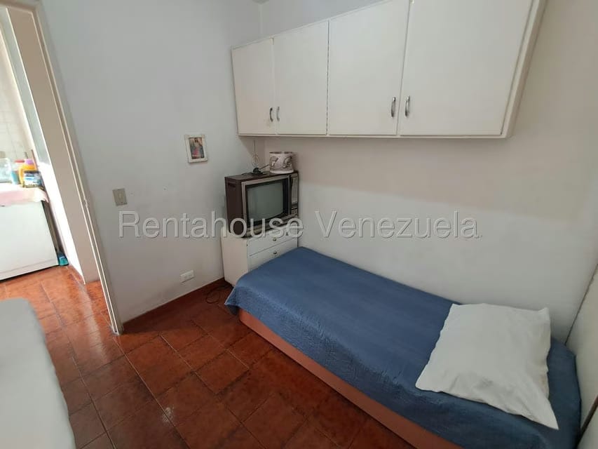 Apartamento (Duplex) en Venta en San Bernardino, Distrito Metropolitano - 28