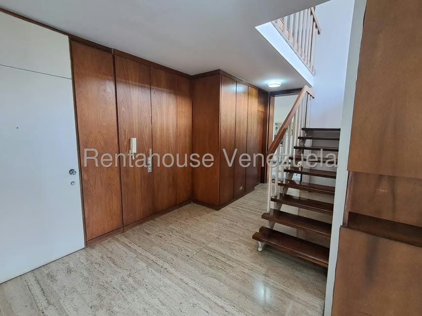 Apartamento (Duplex) en Venta en San Bernardino, Distrito Metropolitano - 30