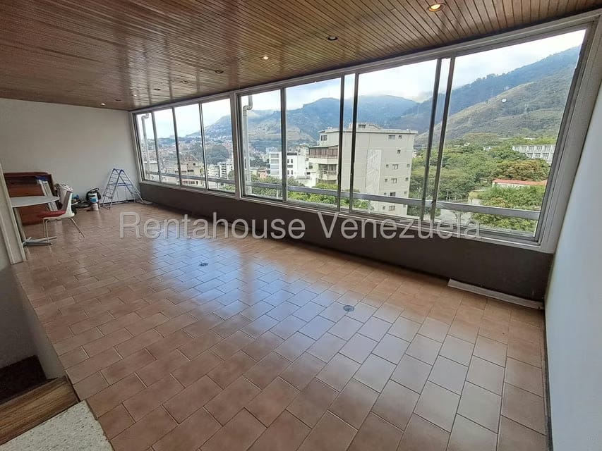 Apartamento (Duplex) en Venta en San Bernardino, Distrito Metropolitano - 34