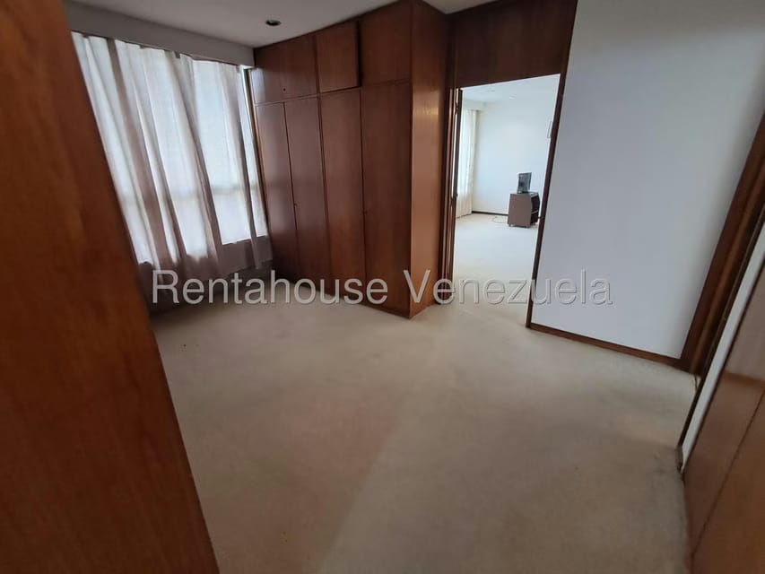 Apartamento (Duplex) en Venta en San Bernardino, Distrito Metropolitano - 37