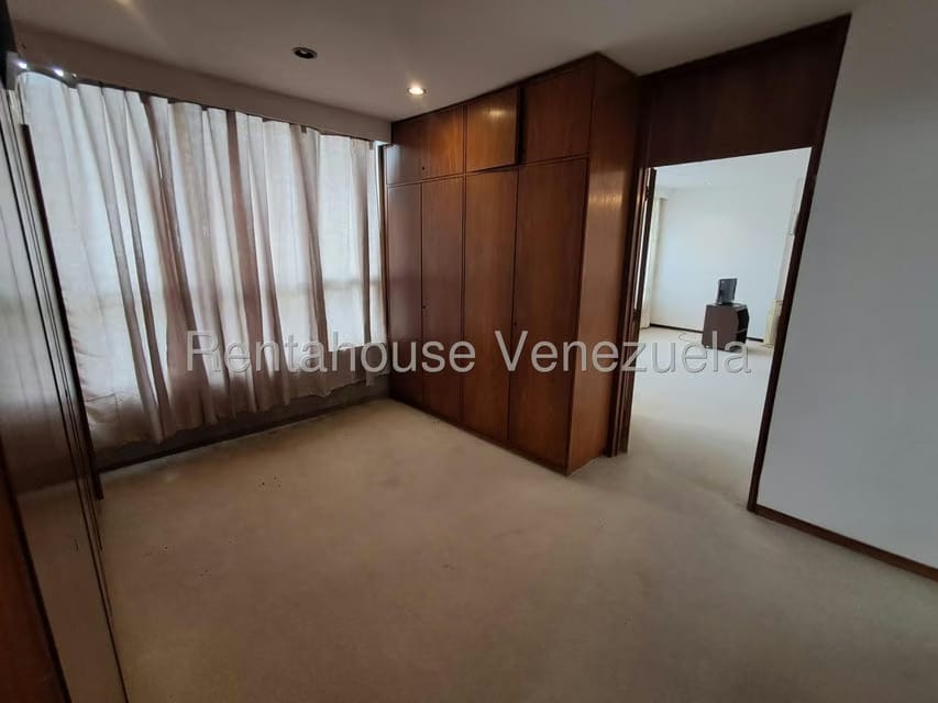 Apartamento (Duplex) en Venta en San Bernardino, Distrito Metropolitano - 39