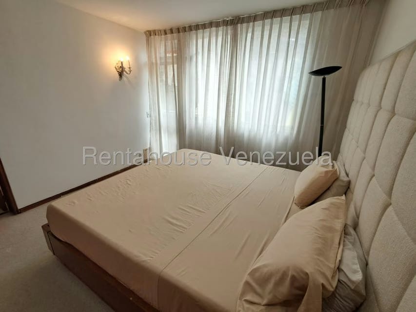 Apartamento (Duplex) en Venta en San Bernardino, Distrito Metropolitano - 49