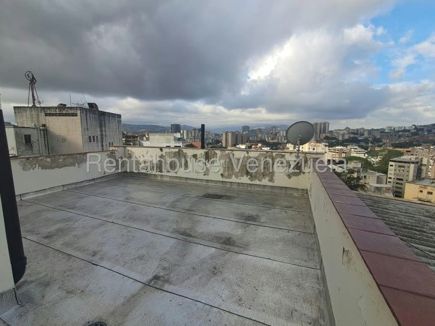 Apartamento (Duplex) en Venta en San Bernardino, Distrito Metropolitano - 56
