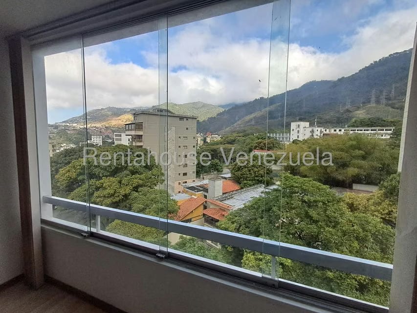 Apartamento (Duplex) en Venta en San Bernardino, Distrito Metropolitano - 8