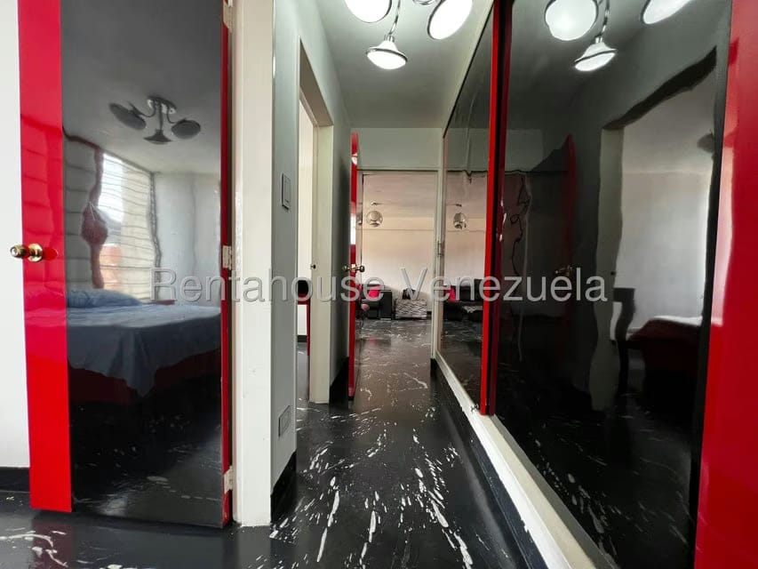 Apartamento (1 Nivel) en Alquiler en El Paraiso, Distrito Metropolitano - 7