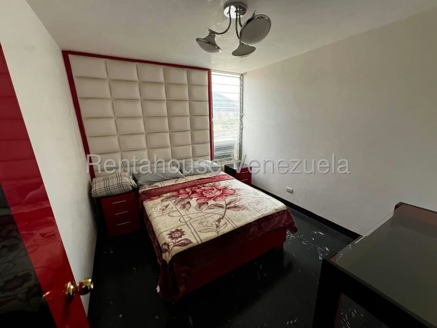 Apartamento (1 Nivel) en Alquiler en El Paraiso, Distrito Metropolitano - 8
