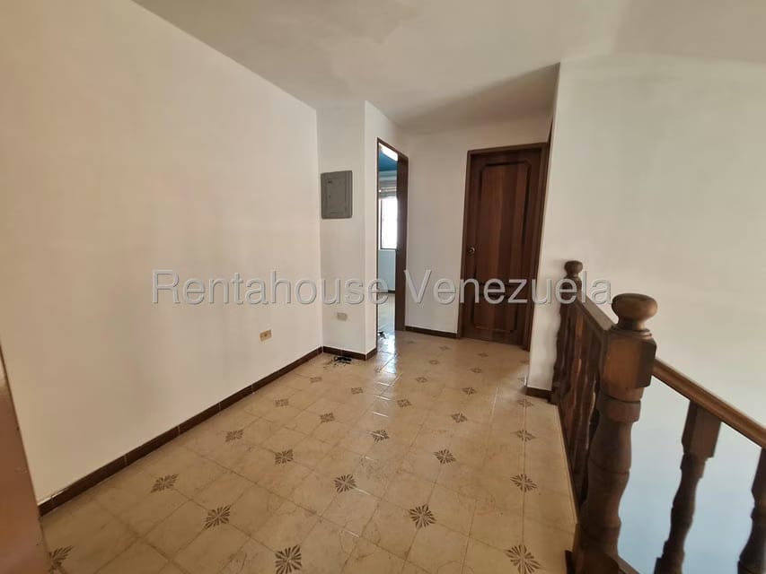 Casa (Duplex) en Alquiler en Prebo II, Carabobo - 16