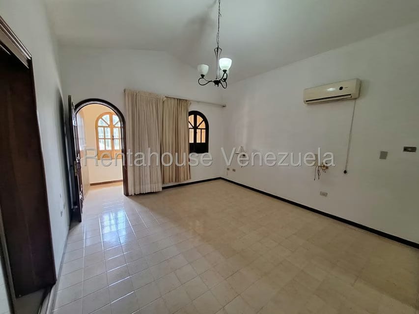 Casa (Duplex) en Alquiler en Prebo II, Carabobo - 22