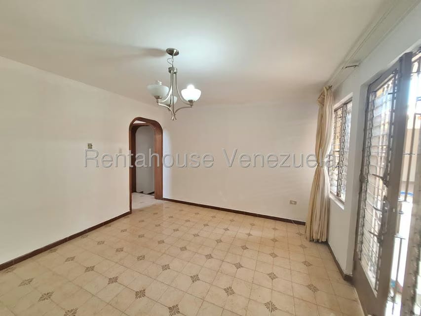 Casa (Duplex) en Alquiler en Prebo II, Carabobo - 30