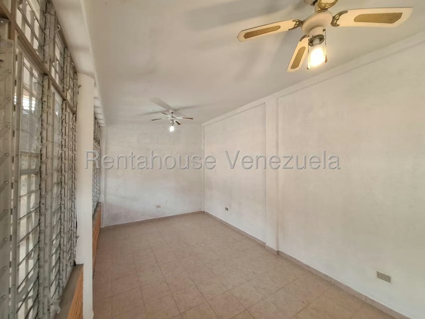 Casa (Duplex) en Alquiler en Prebo II, Carabobo - 32