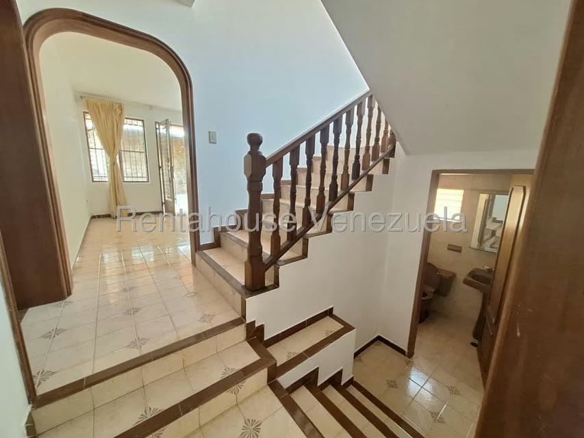 Casa (Duplex) en Alquiler en Prebo II, Carabobo - 5