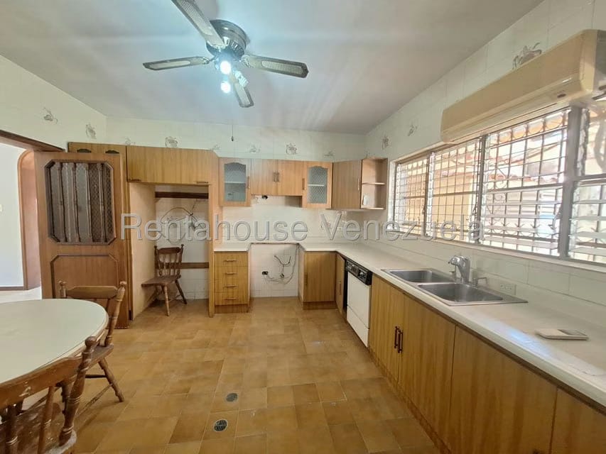 Casa (Duplex) en Alquiler en Prebo II, Carabobo - 9