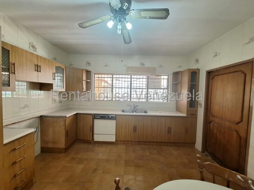 Casa (Duplex) en Alquiler en Prebo II, Carabobo - 10