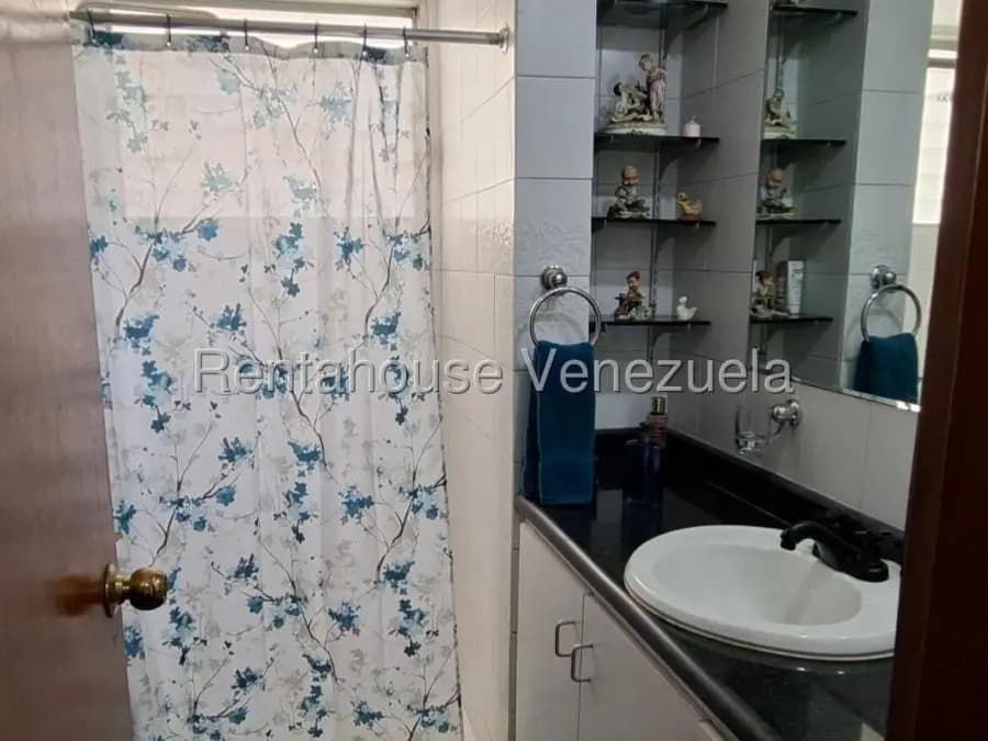 Apartamento en Venta en Santa Rosa de Lima Caracas - 3