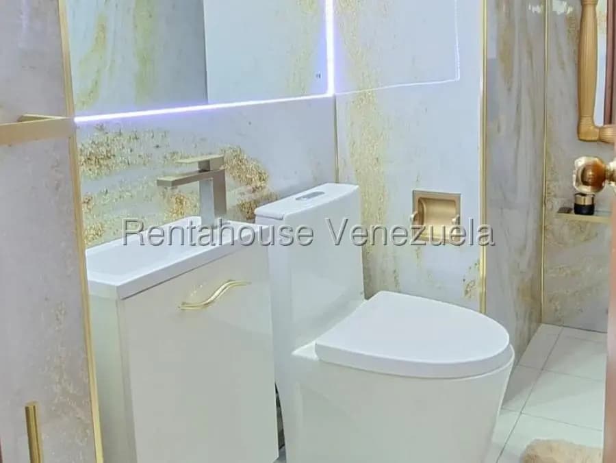 Apartamento en Venta en Santa Rosa de Lima Caracas - 5