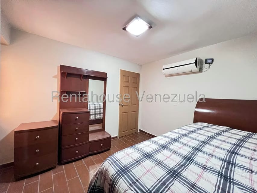 Apartamento (1 Nivel) en Alquiler en Los Chaguaramos, Aragua - 23
