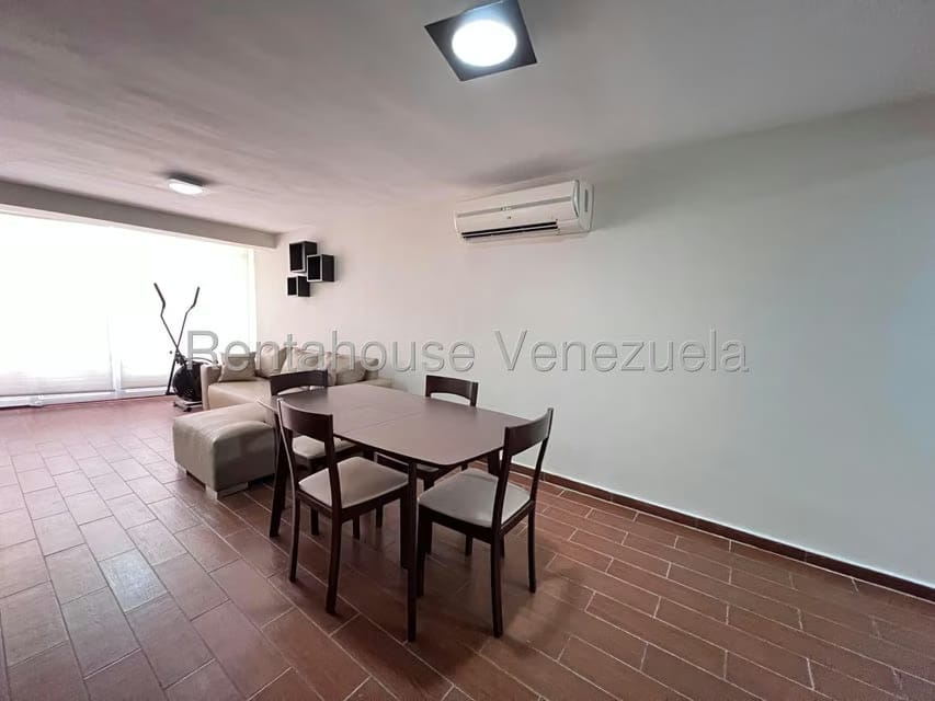 Apartamento (1 Nivel) en Alquiler en Los Chaguaramos, Aragua - 6