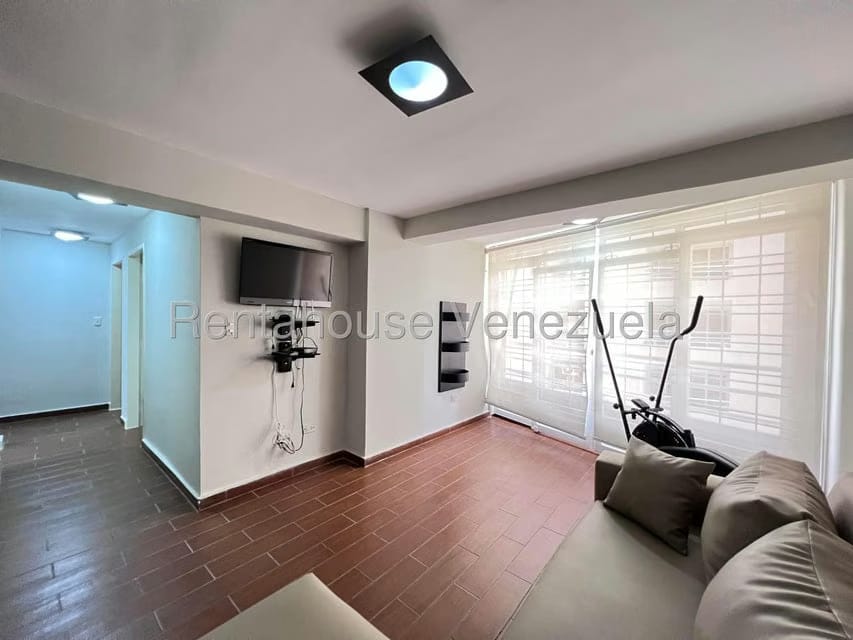 Apartamento (1 Nivel) en Alquiler en Los Chaguaramos, Aragua - 10