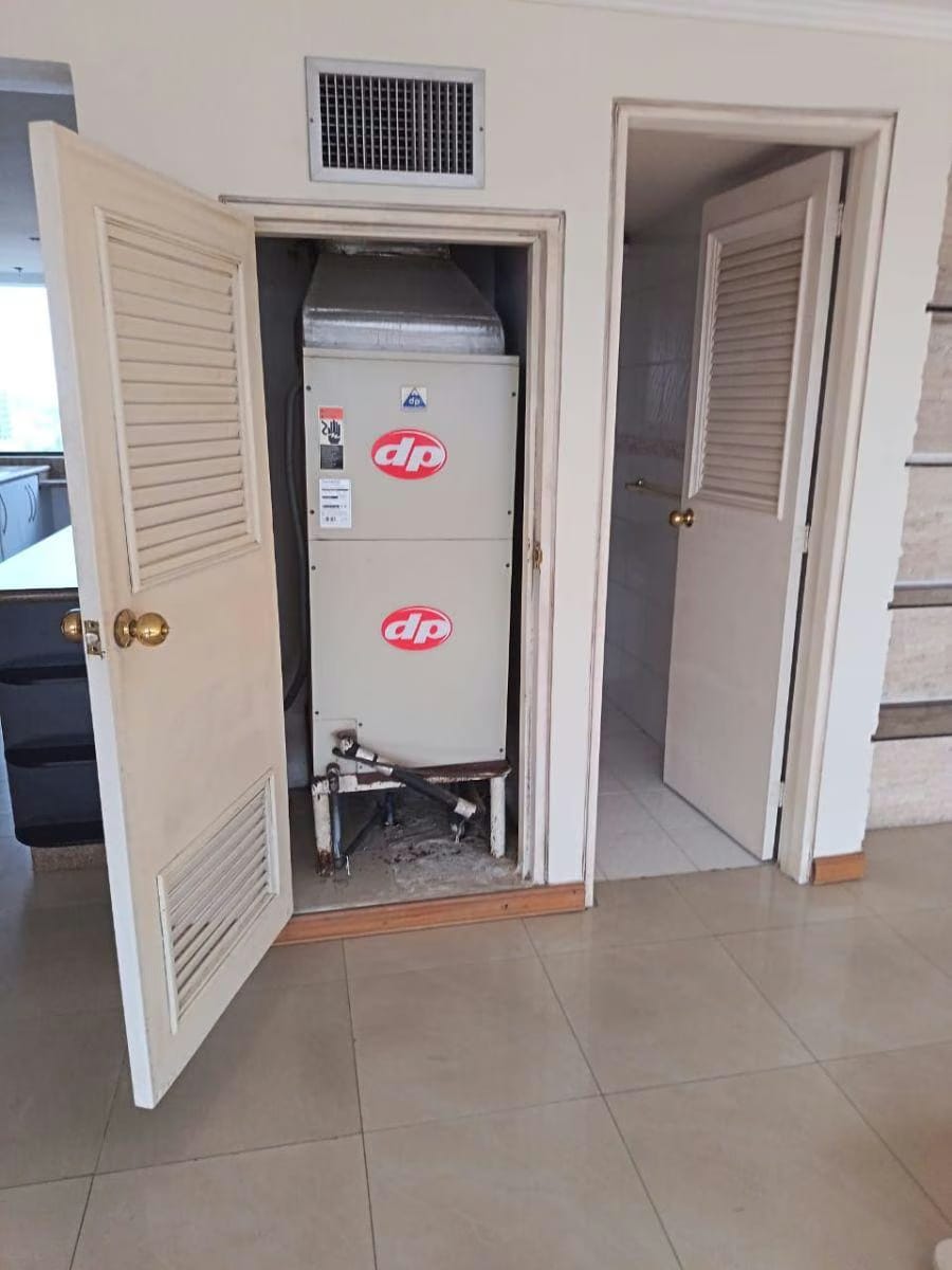 Apartamento en Venta en Lecheria Diego Bautista Urbaneja - 11