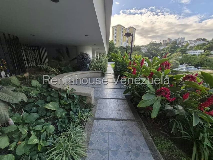 Apartamento (1 Nivel) en Alquiler en Colinas de Bello Monte, Distrito Metropolitano - 21