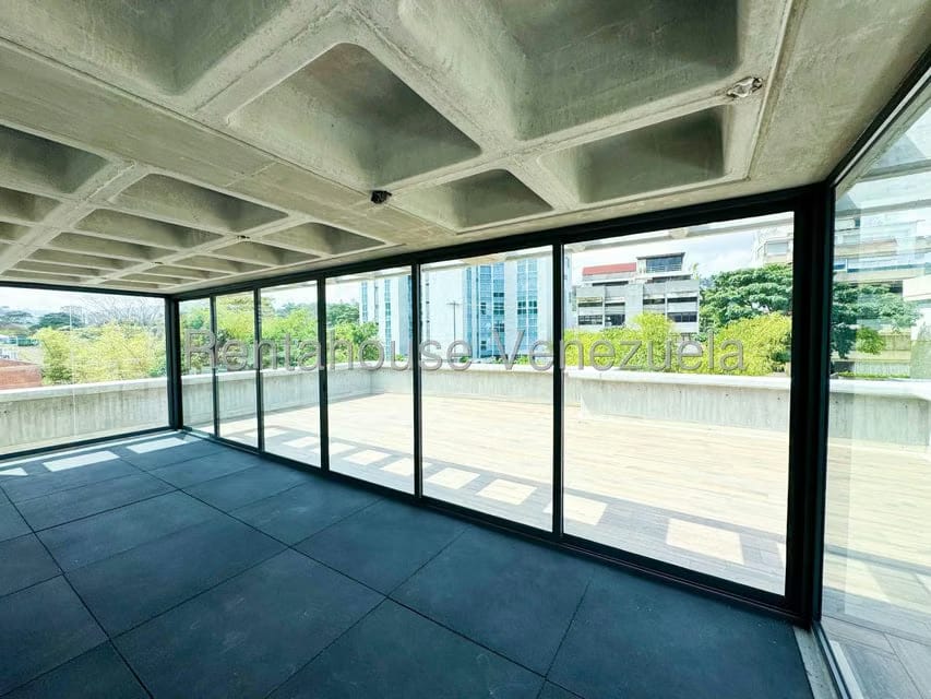 Apartamento (Duplex) en Venta en Los Naranjos de Las Mercedes, Distrito Metropolitano - 24