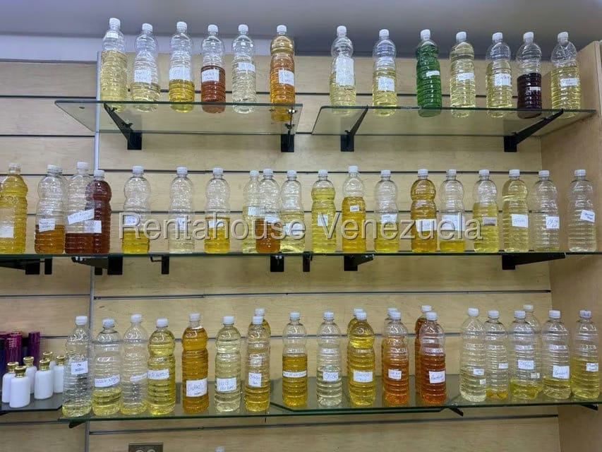 Negocios y Empresas (Comercio) en Venta en El Recreo, Distrito Metropolitano - 3