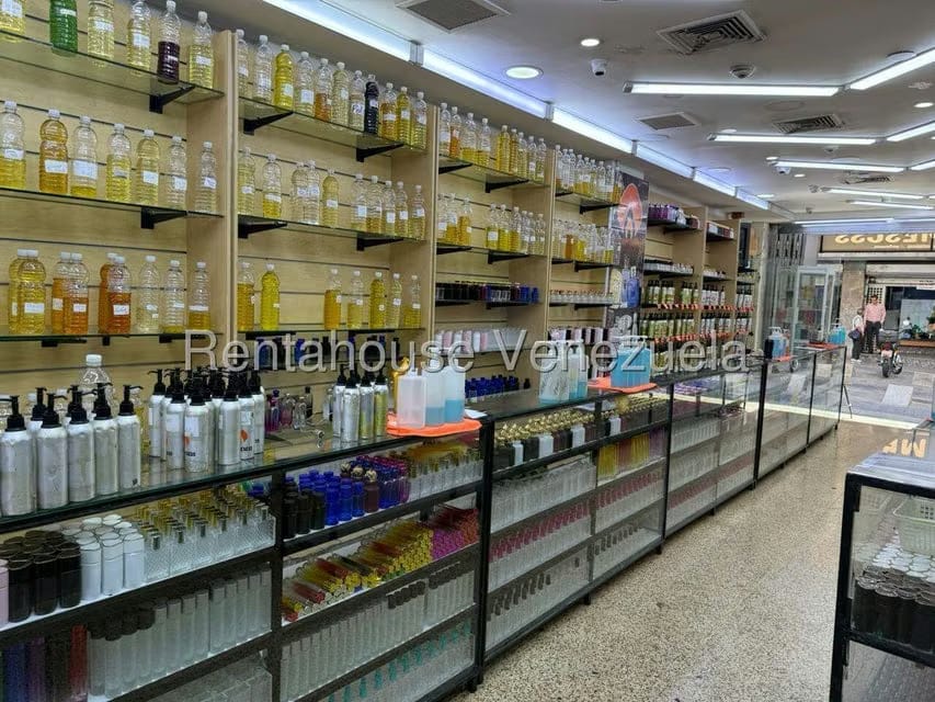 Negocios y Empresas (Comercio) en Venta en El Recreo, Distrito Metropolitano - 4