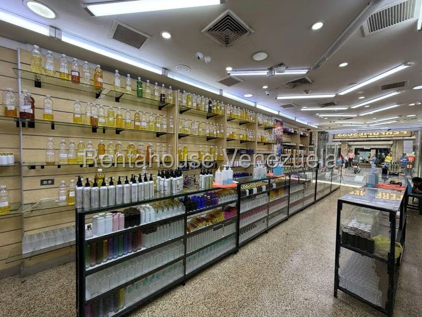 Negocios y Empresas (Comercio) en Venta en El Recreo, Distrito Metropolitano - 5
