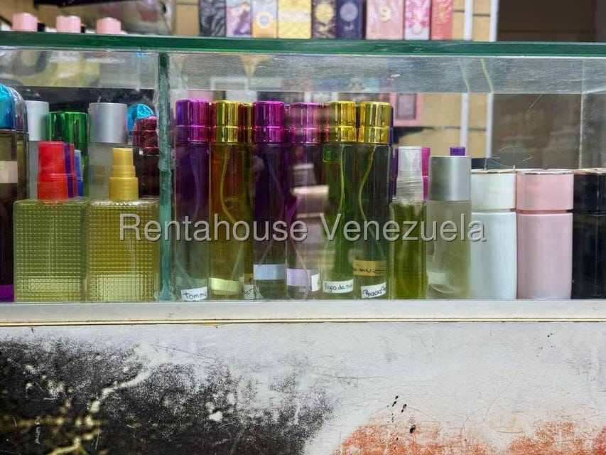 Negocios y Empresas (Comercio) en Venta en El Recreo, Distrito Metropolitano - 10