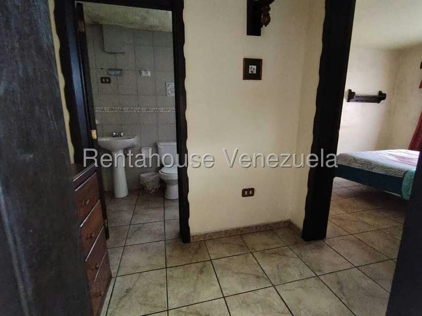 Casa (Colonial) en Venta en La Colonia Tovar, Aragua - 19