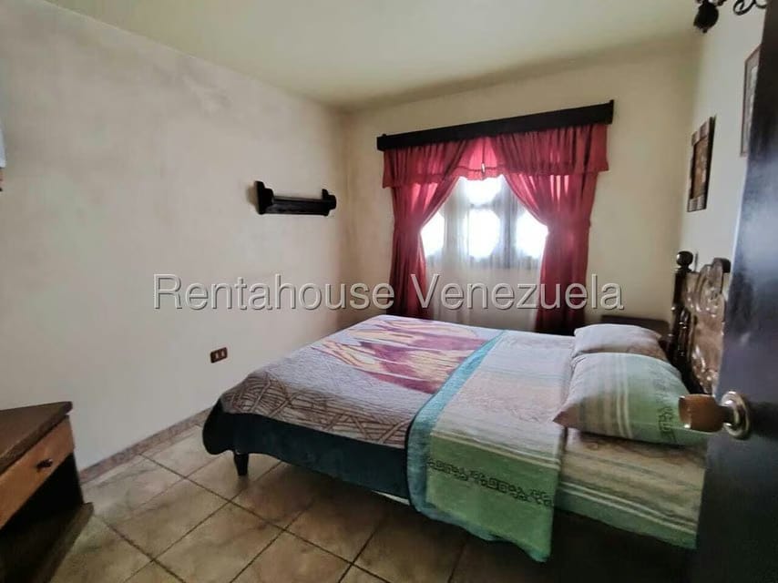 Casa (Colonial) en Venta en La Colonia Tovar, Aragua - 43