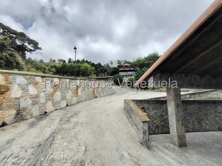 Casa (Colonial) en Venta en La Colonia Tovar, Aragua - 8