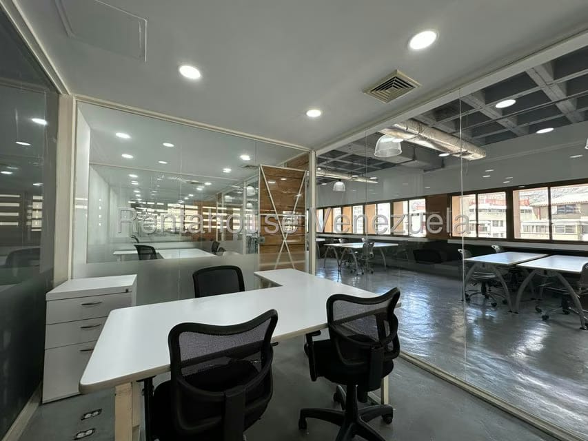 Comercial (Oficina) en Venta en Los Palos Grandes, Distrito Metropolitano - 15