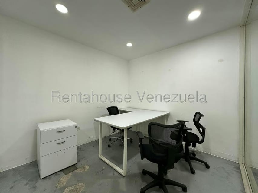 Comercial (Oficina) en Venta en Los Palos Grandes, Distrito Metropolitano - 21