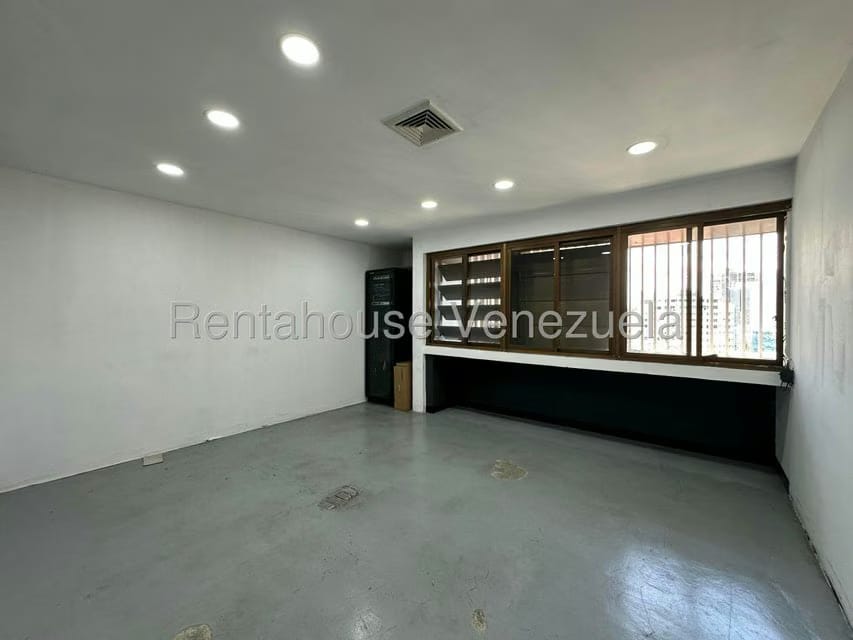 Comercial (Oficina) en Venta en Los Palos Grandes, Distrito Metropolitano - 22