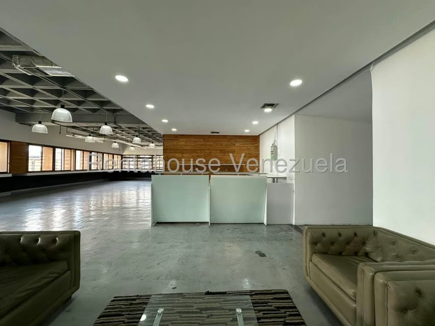 Comercial (Oficina) en Venta en Los Palos Grandes, Distrito Metropolitano - 9