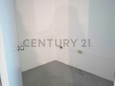 VENTA DE NEGOCIO A PIE DE CALLE, CON EXCELENTE UBICACIÓN COMERCIAL - 10