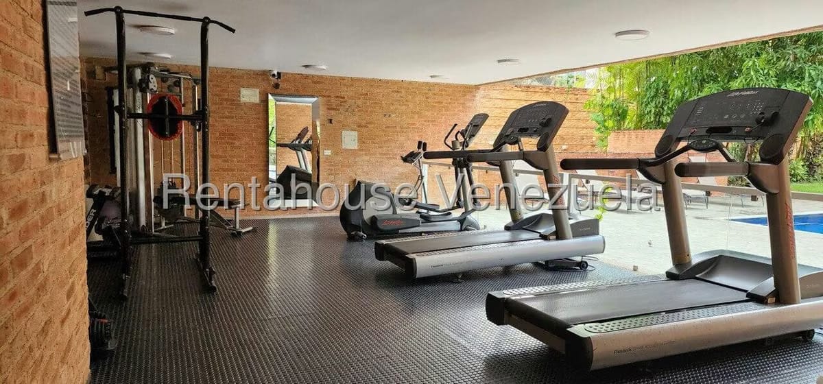 Apartamento (1 Nivel) en Alquiler en Campo Alegre, Distrito Metropolitano - 12