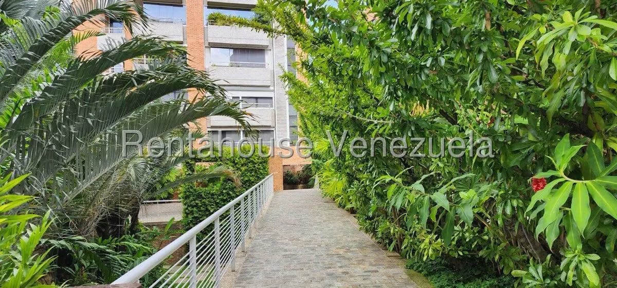 Apartamento (1 Nivel) en Alquiler en Campo Alegre, Distrito Metropolitano - 14