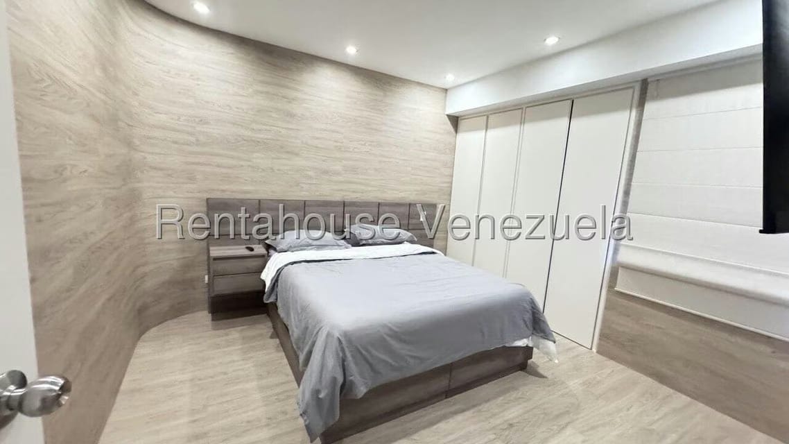 Apartamento (1 Nivel) en Alquiler en Campo Alegre, Distrito Metropolitano - 7