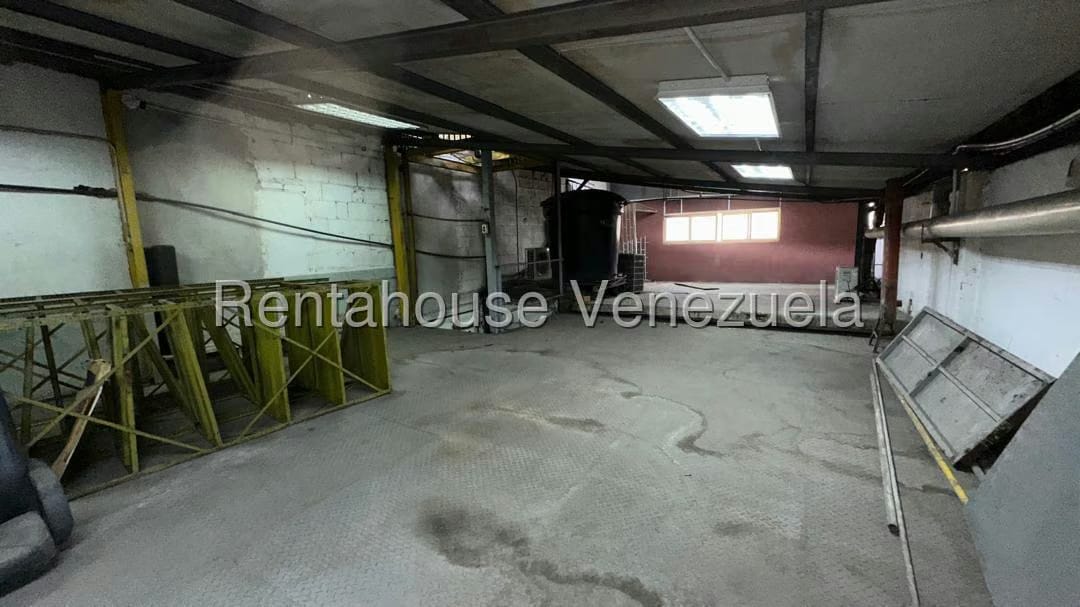 Comercial (Local Comercial) en Venta en Catia, Distrito Metropolitano - 11
