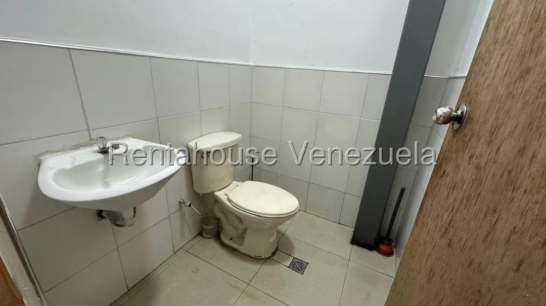 Comercial (Local Comercial) en Venta en Catia, Distrito Metropolitano - 5