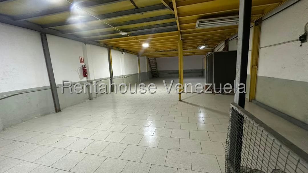 Comercial (Local Comercial) en Venta en Catia, Distrito Metropolitano - 6