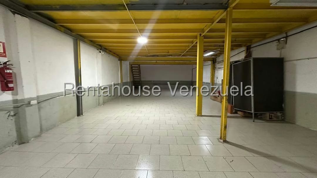 Comercial (Local Comercial) en Venta en Catia, Distrito Metropolitano - 8