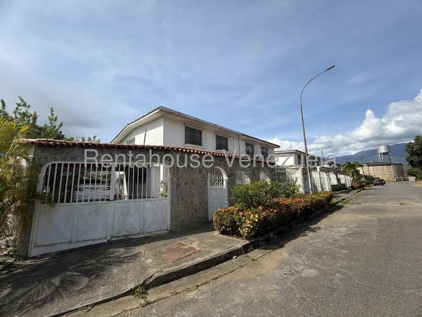 Casa (Duplex) en Venta en Villa Heroica, Miranda - 3
