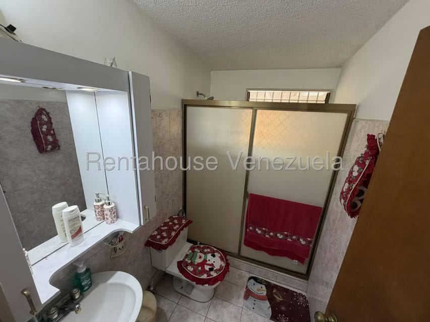 Casa (Duplex) en Venta en Villa Heroica, Miranda - 23