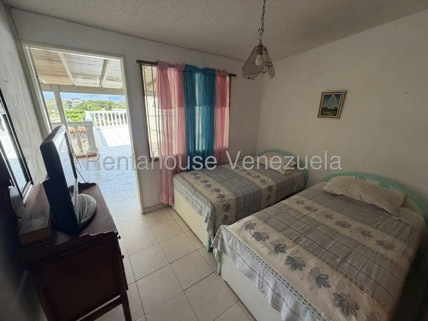 Casa (Duplex) en Venta en Villa Heroica, Miranda - 24